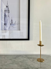 Cargar imagen en el visor de la galería, Candelabro Dorado