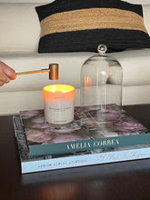 Cargar imagen en el visor de la galería, Apaga Vela Dorado Madera