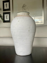 Cargar imagen en el visor de la galería, Vasija Blanca Grande