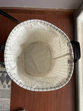 Cargar imagen en el visor de la galería, Cesta Redonda Cuadros