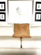 Cargar imagen en el visor de la galería, Cojín Delhi 52x52 cms