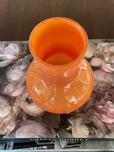 Cargar imagen en el visor de la galería, Florero Orange